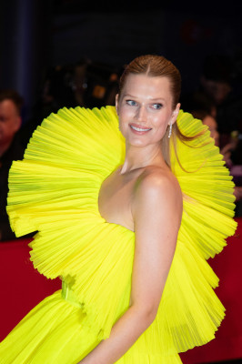 Toni Garrn pic #1348001