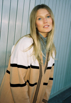 Toni Garrn pic #1241762
