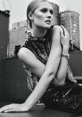 Toni Garrn pic #1130565