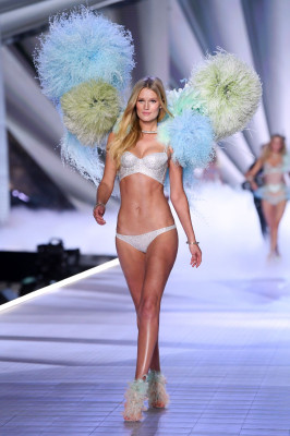 Toni Garrn pic #1082985