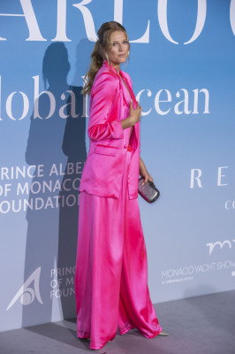 Toni Garrn pic #1070864