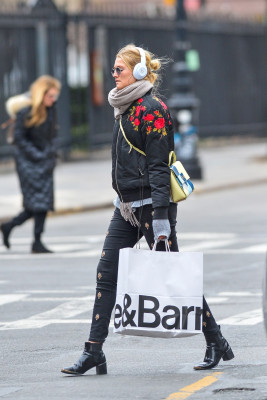 Toni Garrn pic #1021335