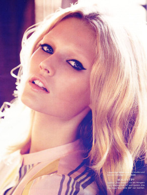 Toni Garrn pic #221330
