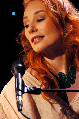 Tori Amos pic #668837