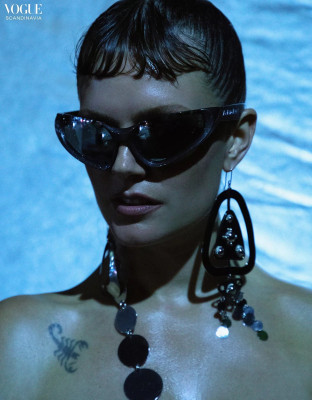 photo 3 in Tove Lo gallery [id1317399] 2022-12-14 00:00:00