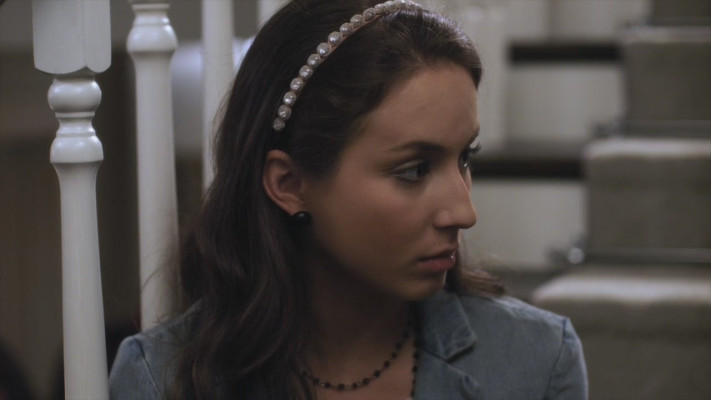 Troian Avery Bellisario pic #810030