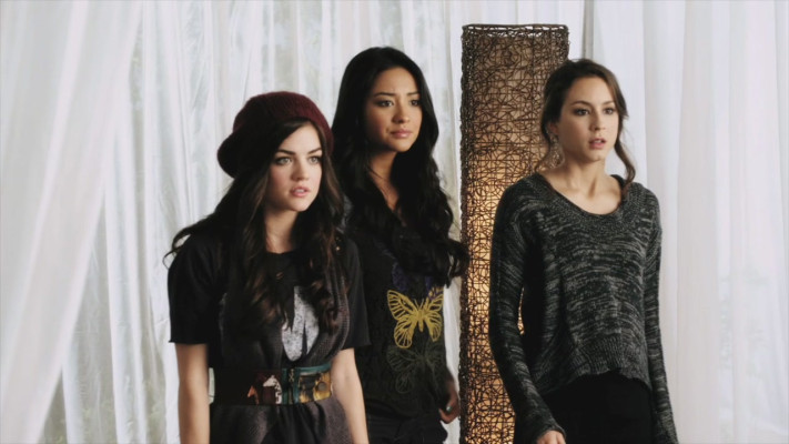 Troian Avery Bellisario pic #782972