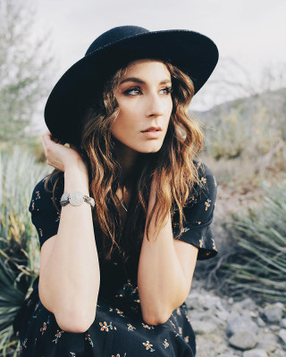 Troian Avery Bellisario pic #814014