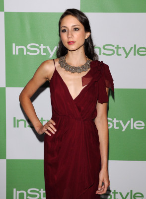 photo 6 in Troian Avery Bellisario gallery [id458989] 2012-03-13 00:00:00