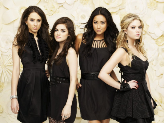 photo 4 in Troian Avery Bellisario gallery [id432187] 2011-12-21 00:00:00