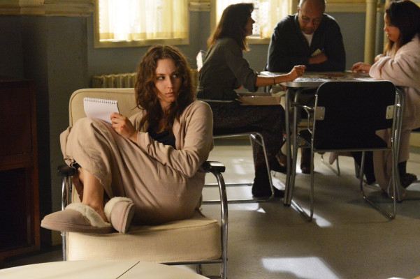 Troian Avery Bellisario pic #795203