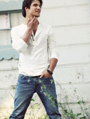 photo 15 in Tyler Posey gallery [id494740] 2012-06-03 00:00:00