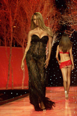 Tyra Banks pic #676022