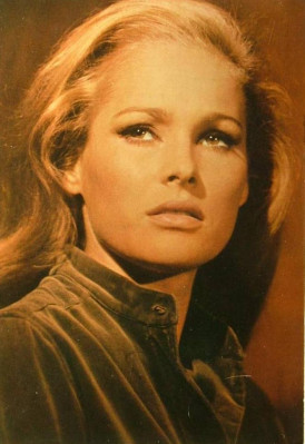 Ursula Andress pic #260579
