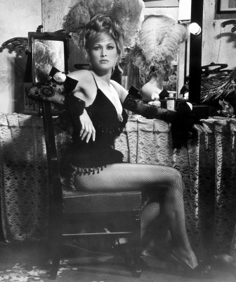 Ursula Andress pic #204561