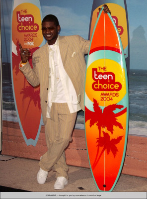 Usher pic #19753