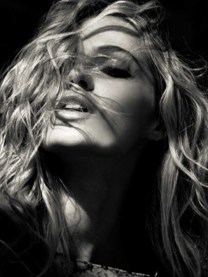 Valentina Zelyaeva pic #222111
