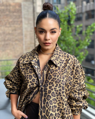 Vanessa Hudgens pic #1260929