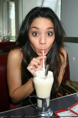 Vanessa Hudgens pic #110320
