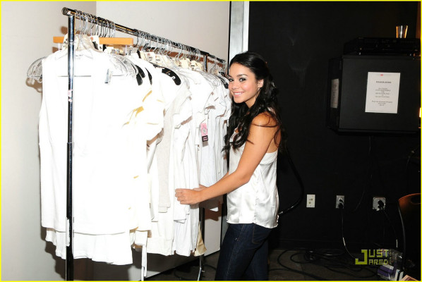 Vanessa Hudgens pic #159310