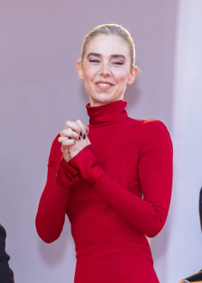 Vanessa Kirby pic #1231597