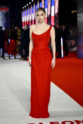Vanessa Kirby pic #1338850