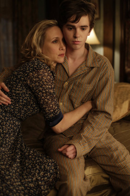 Vera Farmiga pic #1239483