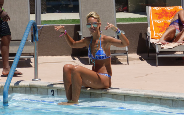 Victoria Hervey pic #946657