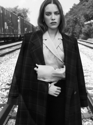 Victoria Pedretti pic #1190849