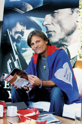 photo 8 in Viggo gallery [id190641] 2009-10-16 00:00:00