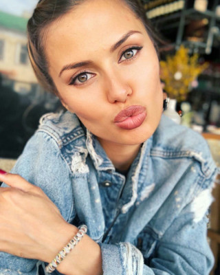 Viktoria Bonya pic #1096297