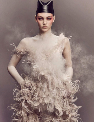Vittoria Ceretti pic #1090229