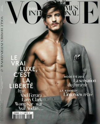 Vogue pic #692116