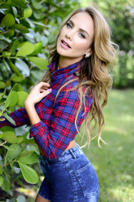 Ximena Cordoba pic #1036198