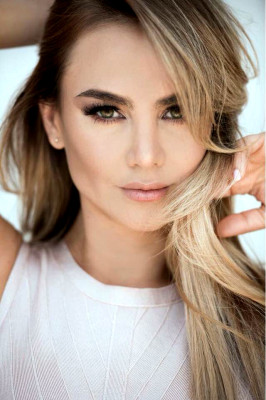 Ximena Cordoba pic #1036270