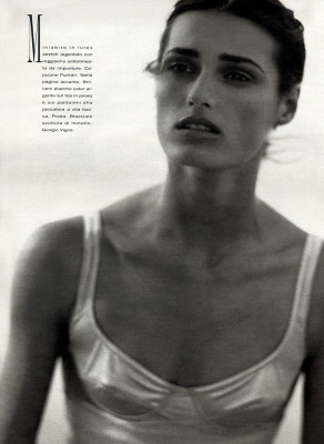 photo 4 in Yasmin Le Bon gallery [id379770] 2011-05-19 00:00:00