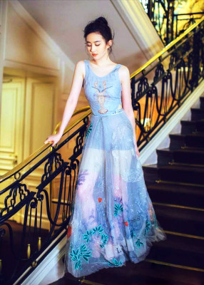 Yifei Liu pic #1120428