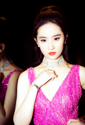 Yifei Liu pic #1120292
