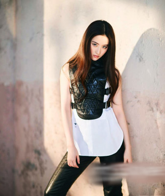 Yifei Liu pic #1120368