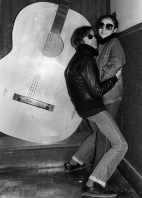 Yoko Ono pic #388289