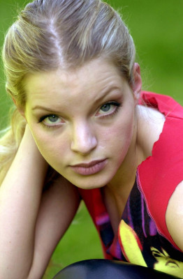 photo 21 in Yvonne Catterfeld gallery [id107275] 2008-08-11 00:00:00