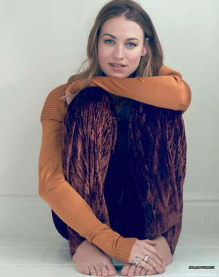Yvonne Strahovski pic #1154595
