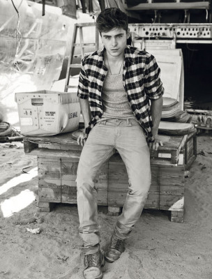 Zac Efron pic #276621