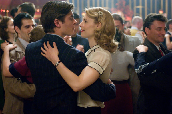 photo 14 in Zac Efron gallery [id544182] 2012-10-20 00:00:00