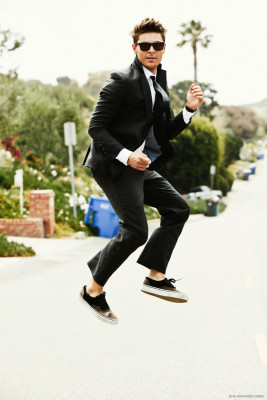 Zac Efron pic #281977