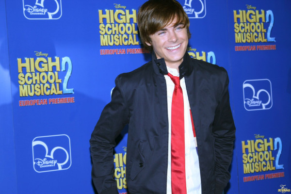 Zac Efron pic #134486