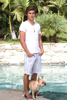 Zac Efron pic #557788