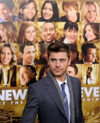 photo 19 in Zac Efron gallery [id428591] 2011-12-12 00:00:00