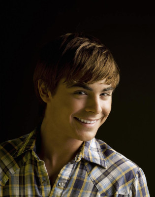 Zac Efron pic #559404