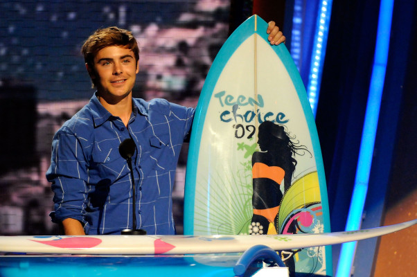 photo 11 in Zac Efron gallery [id213410] 2009-12-11 00:00:00